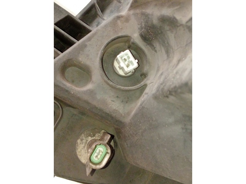 Recambio de faro derecho para nissan primastar furgoneta (x83) 2.0 dci 115 referencia OEM IAM 8200701356 89313985 