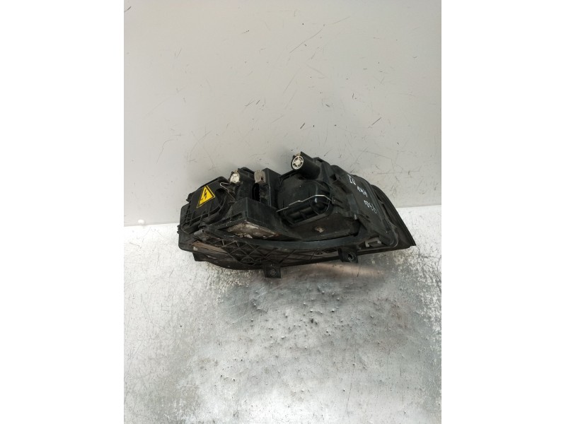Recambio de faro izquierdo para audi a4 b6 avant (8e5) 2.5 tdi quattro referencia OEM IAM 8E0941003AQ 89310230 