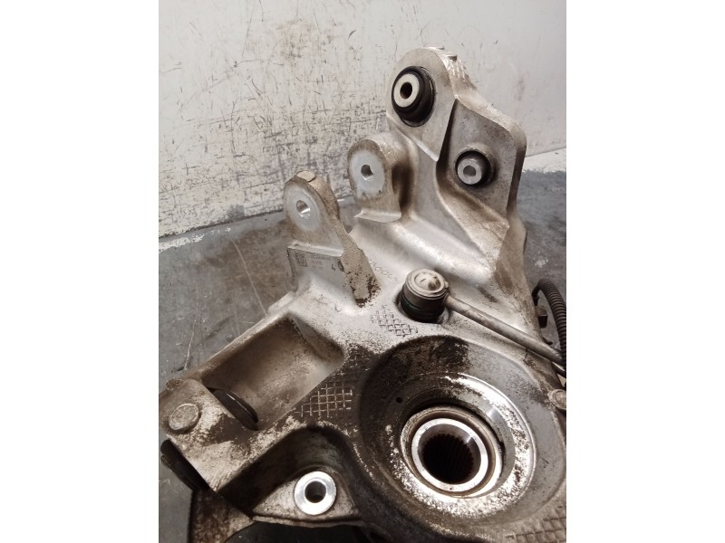 Recambio de mangueta trasera derecha para jaguar e-pace (x540) 2.0 d180 awd referencia OEM IAM J9C35A968AA  