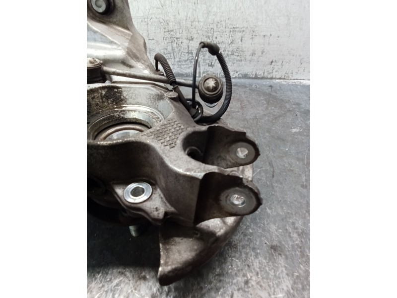 Recambio de mangueta trasera derecha para jaguar e-pace (x540) 2.0 d180 awd referencia OEM IAM J9C35A968AA  