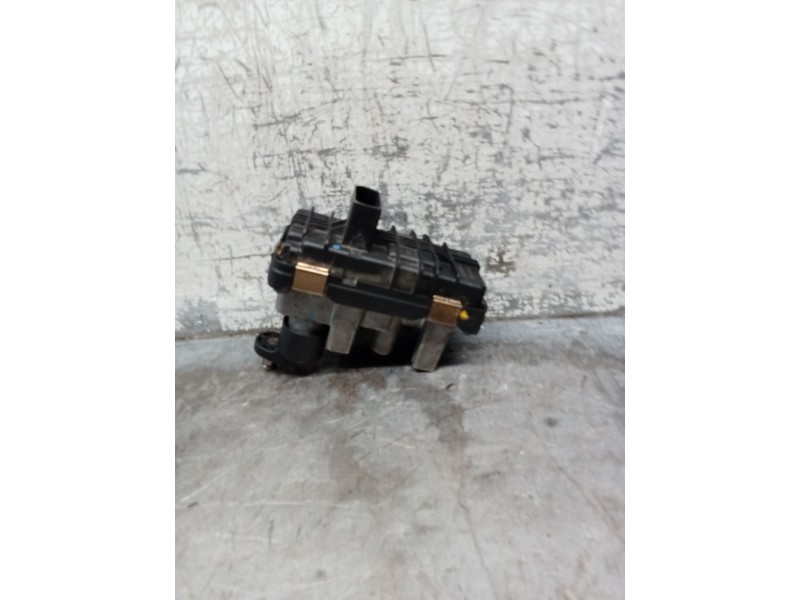 Recambio de modulo electronico para jaguar e-pace (x540) 2.0 d180 awd referencia OEM IAM 4933519600  