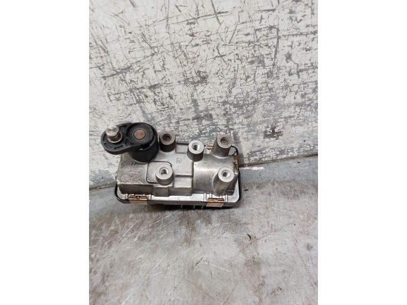 Recambio de modulo electronico para jaguar e-pace (x540) 2.0 d180 awd referencia OEM IAM 4933519600  