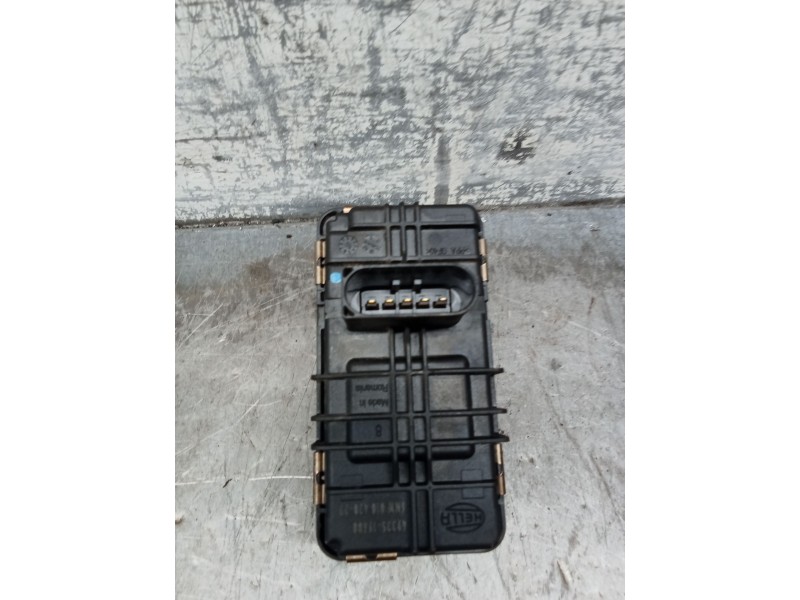 Recambio de modulo electronico para jaguar e-pace (x540) 2.0 d180 awd referencia OEM IAM 4933519600  