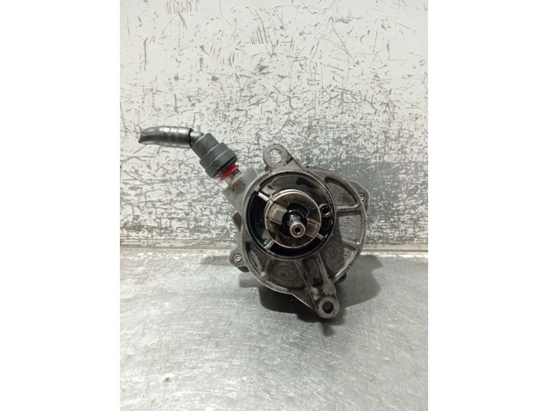Recambio de depresor freno / bomba vacio para mercedes-benz clase c (w203) c 200 cdi (203.007) referencia OEM IAM A6462300165  
