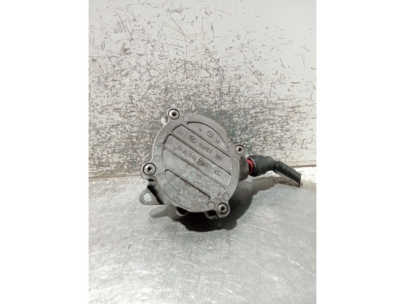 Recambio de depresor freno / bomba vacio para mercedes-benz clase c (w203) c 200 cdi (203.007) referencia OEM IAM A6462300165  