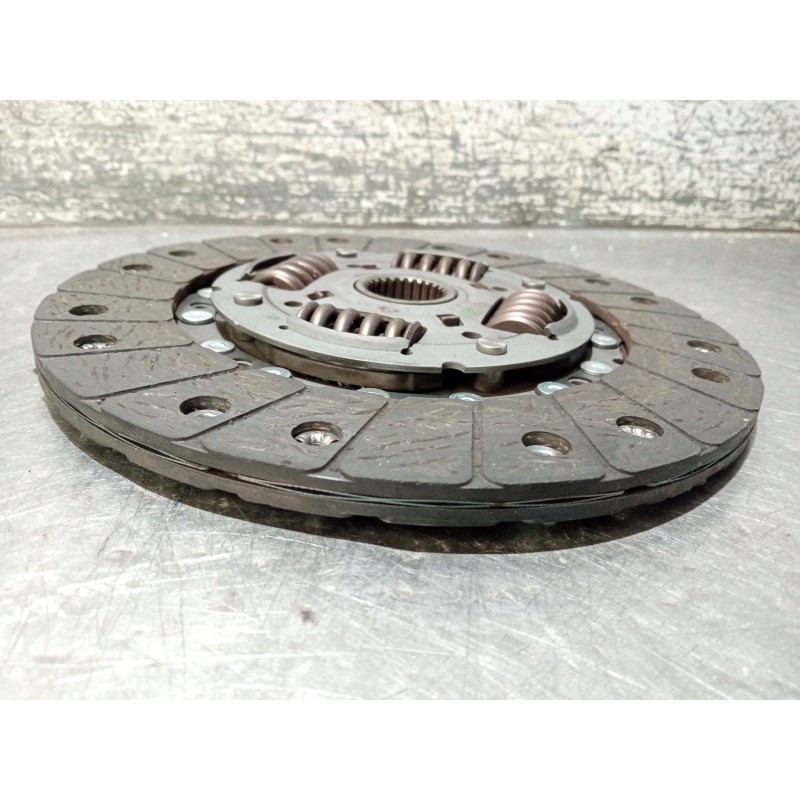 Recambio de kit embrague para mercedes-benz clase c (w203) c 200 cdi (203.007) referencia OEM IAM 323056310  