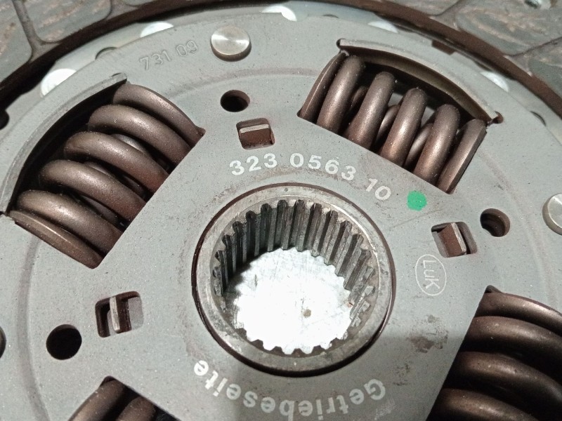 Recambio de kit embrague para mercedes-benz clase c (w203) c 200 cdi (203.007) referencia OEM IAM 323056310  