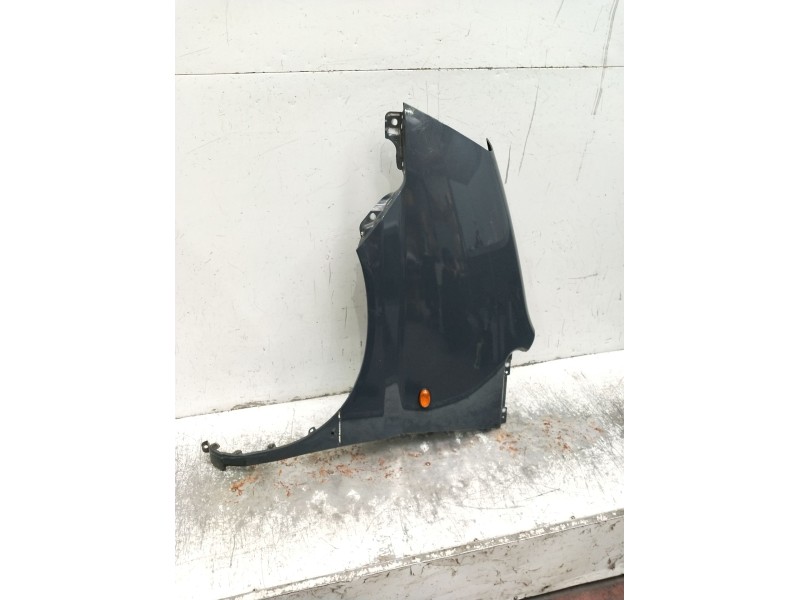 Recambio de aleta delantera izquierda para hyundai h-1 furgoneta (a1) 2.5 crdi referencia OEM IAM   