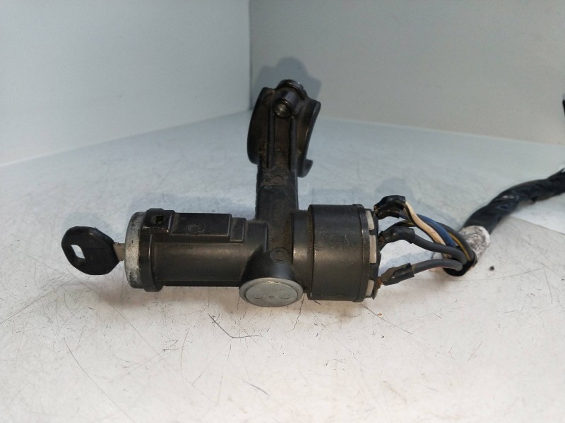 Recambio de conmutador de arranque para isuzu trooper ubs 55 referencia OEM IAM 336886  