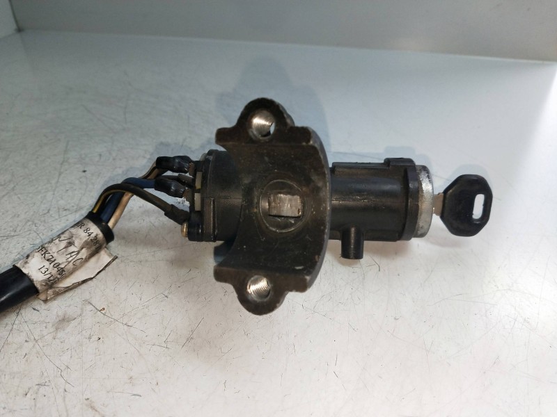 Recambio de conmutador de arranque para isuzu trooper ubs 55 referencia OEM IAM 336886  