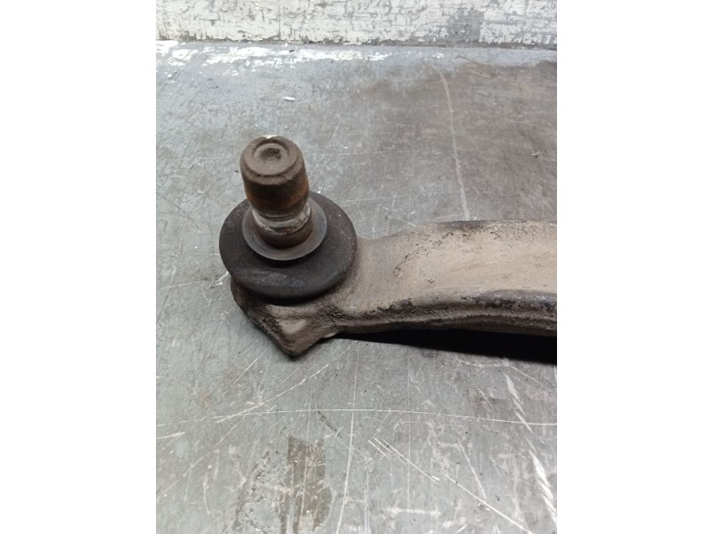 Recambio de brazo suspension inferior delantero izquierdo para peugeot expert (224_) 2.0 hdi referencia OEM IAM   