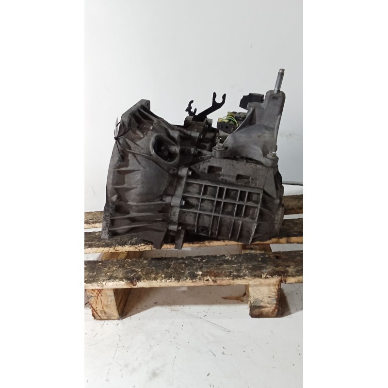 Recambio de caja cambios para ford focus i (daw, dbw) 1.8 tdci referencia OEM IAM 2S4R7002PA 5v T1GD2 030403072404