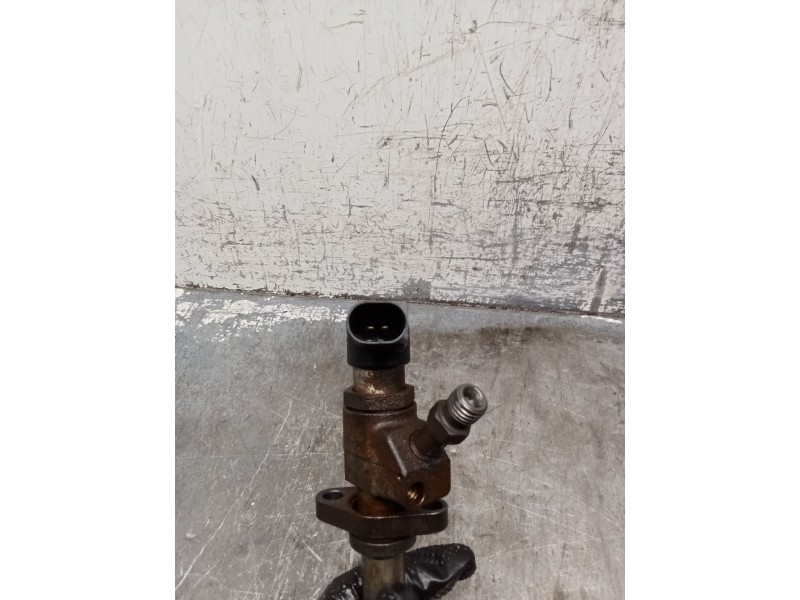 Recambio de inyector para ford mondeo iv turnier (ba7) 2.0 tdci referencia OEM IAM 9657144580  