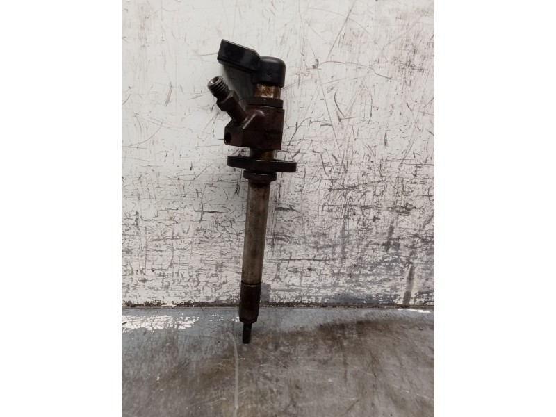 Recambio de inyector para ford mondeo iv turnier (ba7) 2.0 tdci referencia OEM IAM 9657144580  