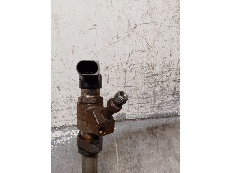 Recambio de inyector para ford mondeo iv turnier (ba7) 2.0 tdci referencia OEM IAM 9657144580  