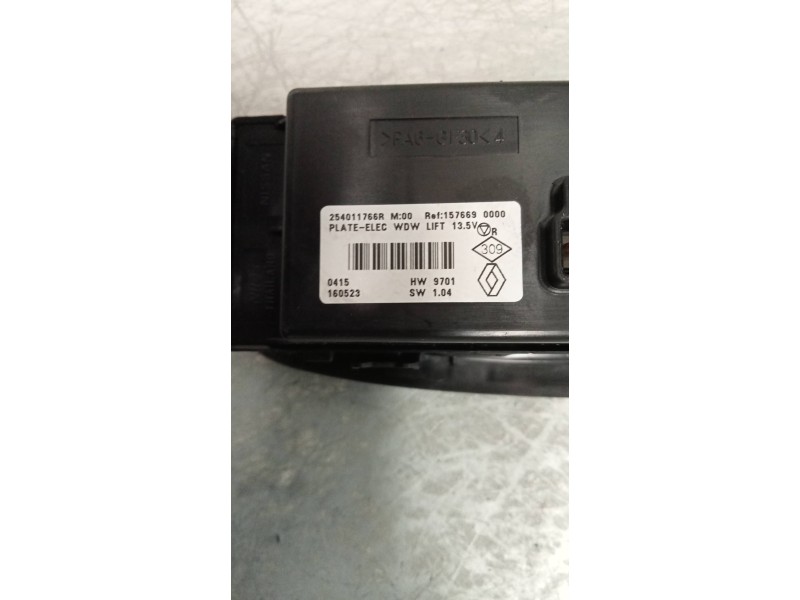 Recambio de mando elevalunas delantero derecho para renault kadjar experience referencia OEM IAM 254011766R  