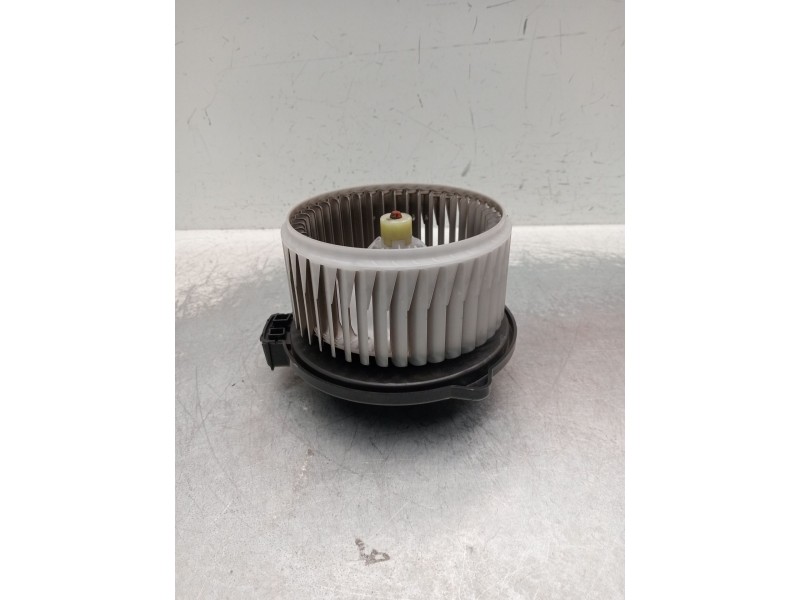 Recambio de motor calefaccion para subaru legacy iv (bl) 2.0 d awd (bld) referencia OEM IAM 2727000222  