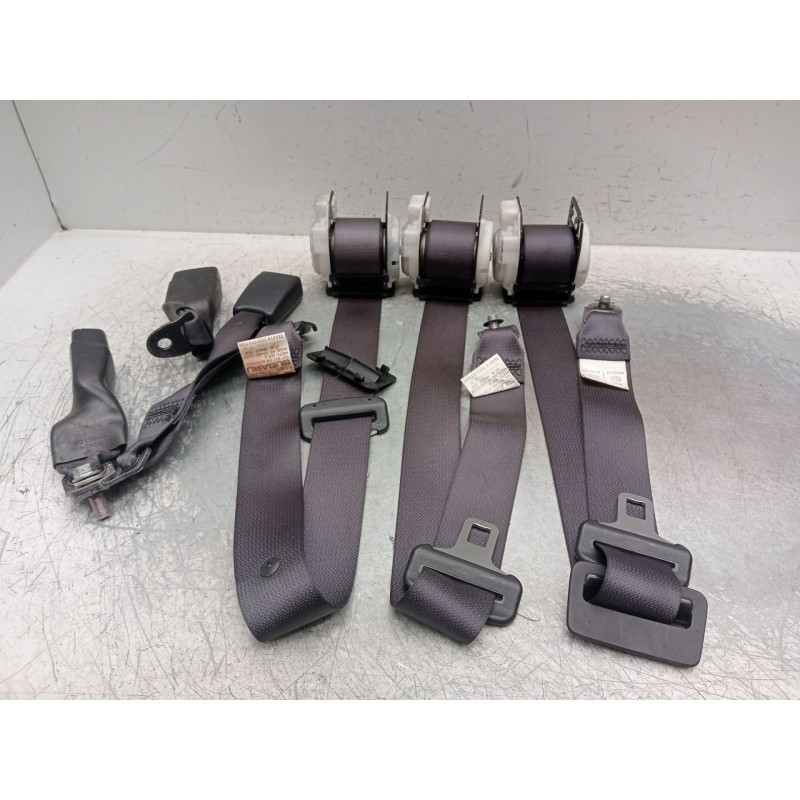 Recambio de juego cinturones trasero para subaru legacy iv (bl) 2.0 d awd (bld) referencia OEM IAM  4P 