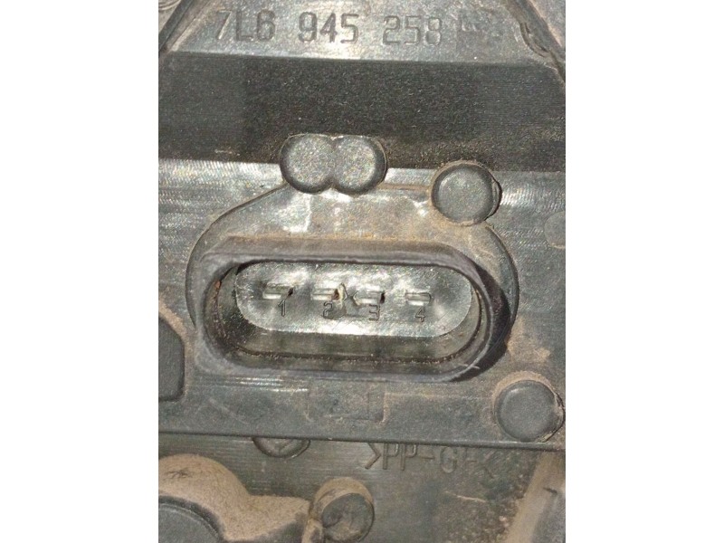 Recambio de piloto trasero derecho para volkswagen touareg (7la, 7l6, 7l7) 5.0 v10 tdi referencia OEM IAM   