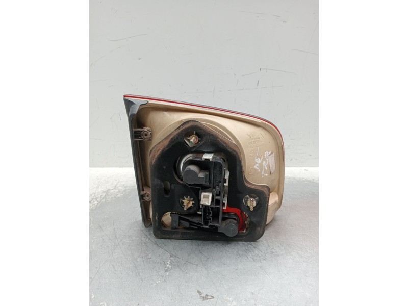 Recambio de piloto trasero derecho interior para volkswagen touareg (7la, 7l6, 7l7) 5.0 v10 tdi referencia OEM IAM   