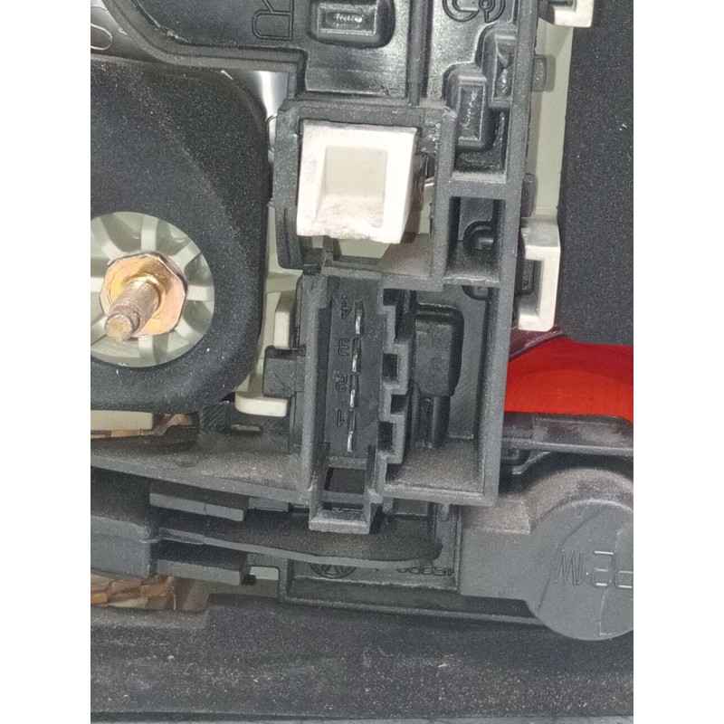 Recambio de piloto trasero derecho interior para volkswagen touareg (7la, 7l6, 7l7) 5.0 v10 tdi referencia OEM IAM   