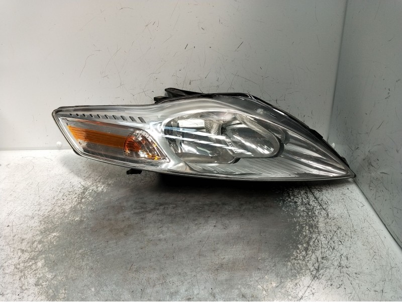 Recambio de faro derecho para ford mondeo iv turnier (ba7) 2.0 tdci referencia OEM IAM 7S7113100AG  