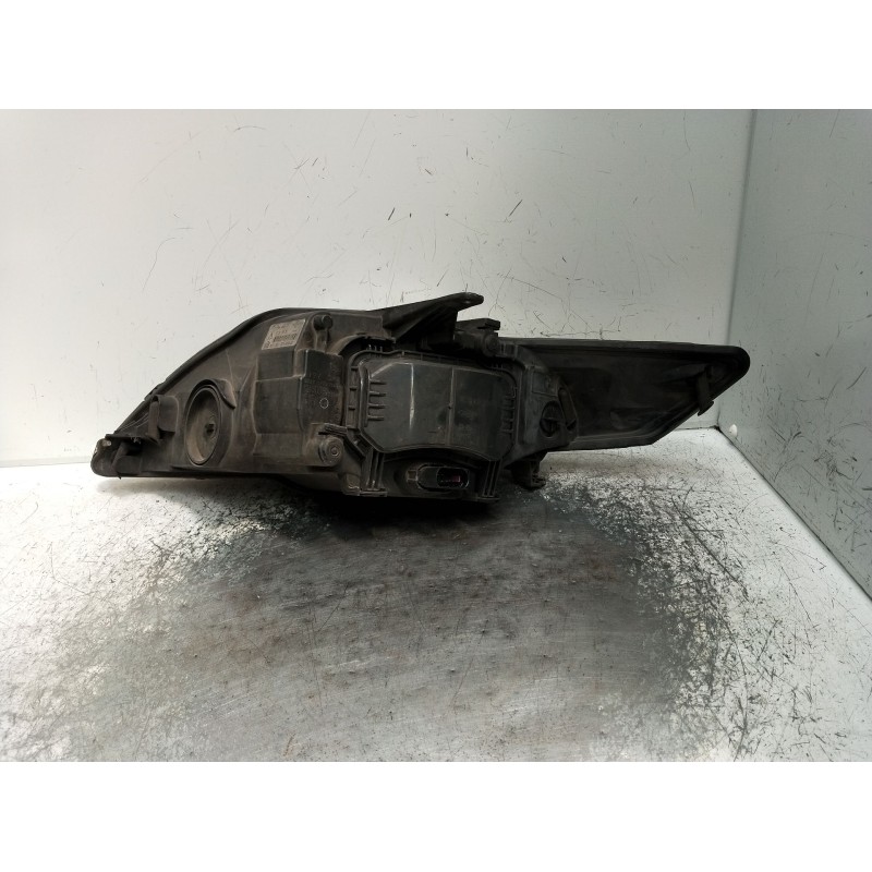 Recambio de faro derecho para ford mondeo iv turnier (ba7) 2.0 tdci referencia OEM IAM 7S7113100AG  