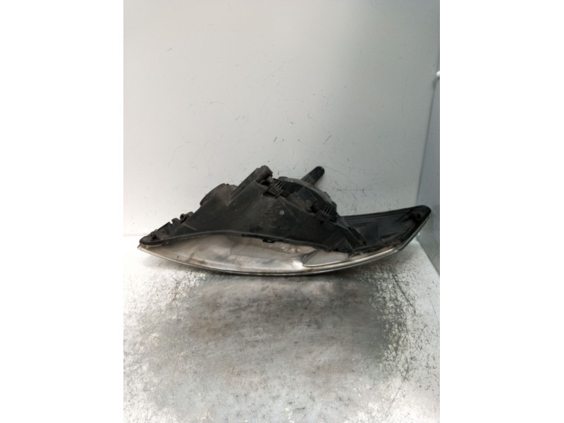 Recambio de faro derecho para ford mondeo iv turnier (ba7) 2.0 tdci referencia OEM IAM 7S7113100AG  