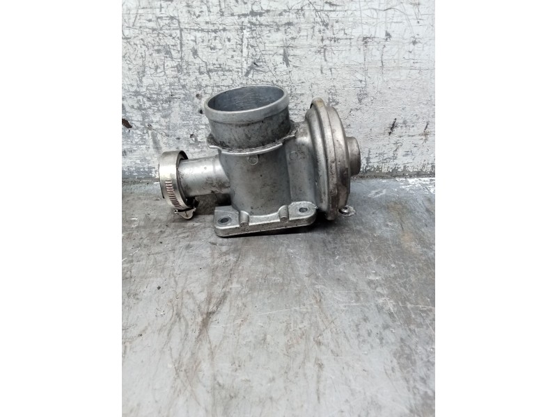 Recambio de valvula egr para bmw 3 (e46) 320 d referencia OEM IAM 72252300 2354070 