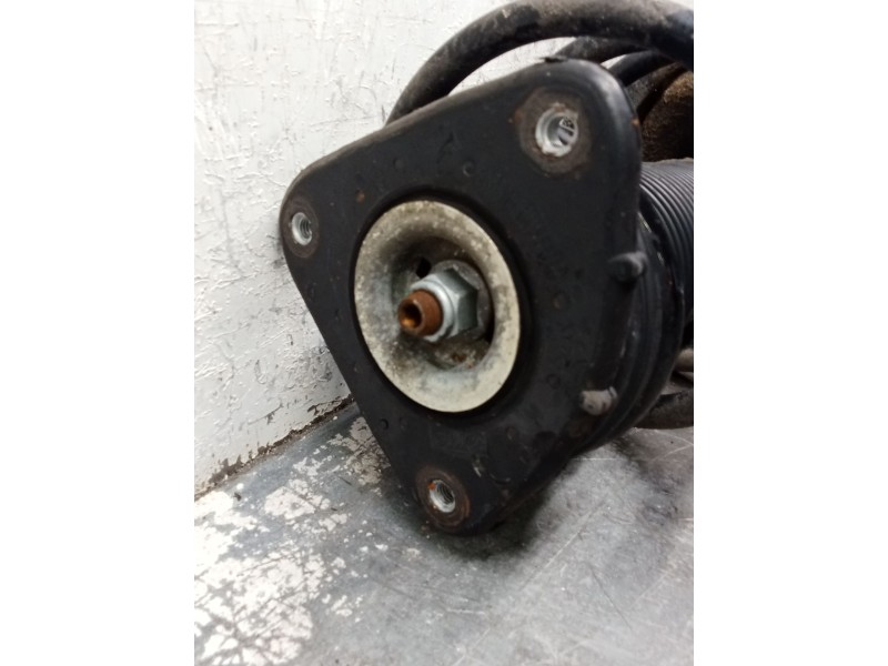 Recambio de amortiguador delantero derecho para ford focus ii (da_, hcp, dp) 1.8 tdci referencia OEM IAM 4M5118045ACC  
