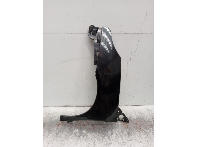 Recambio de aleta delantera izquierda para peugeot 807 (eb_) 2.2 hdi referencia OEM IAM   