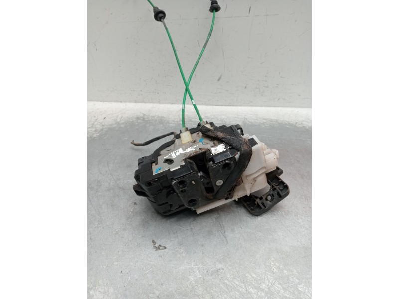 Recambio de motor cierre centralizado delantero derecho para hyundai i30 (fd) 1.6 crdi referencia OEM IAM 813202L030 5P 