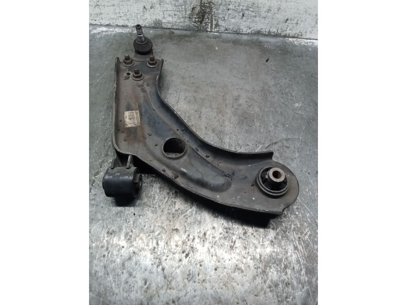 Recambio de brazo suspension inferior delantero derecho para citroën c4 picasso referencia OEM IAM 7AAA200441229D  