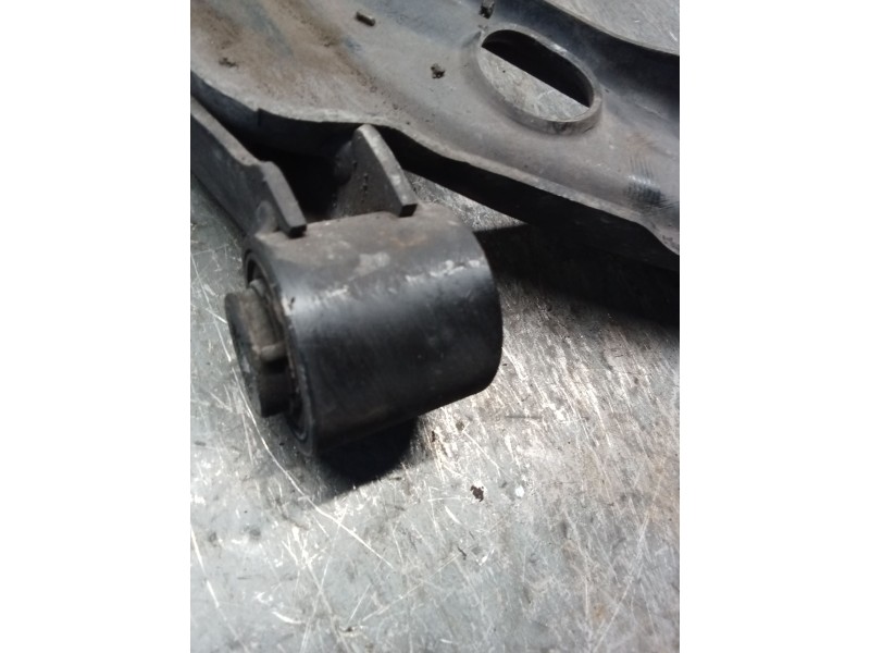 Recambio de brazo suspension inferior delantero derecho para citroën c4 picasso referencia OEM IAM 7AAA200441229D  