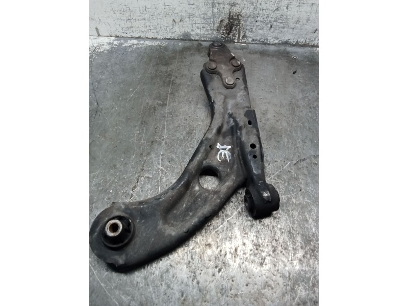 Recambio de brazo suspension inferior delantero derecho para citroën c4 picasso referencia OEM IAM 7AAA200441229D  