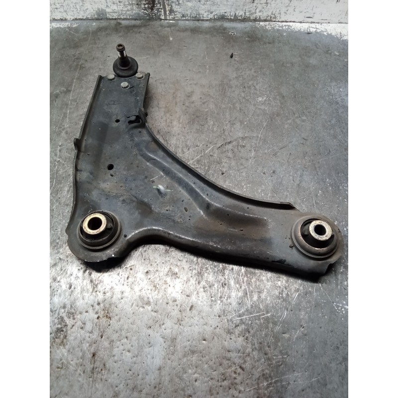 Recambio de brazo suspension inferior delantero derecho para renault laguna ii grandtour (kg0/1_) 1.9 dci (kg1v) referencia OEM 
