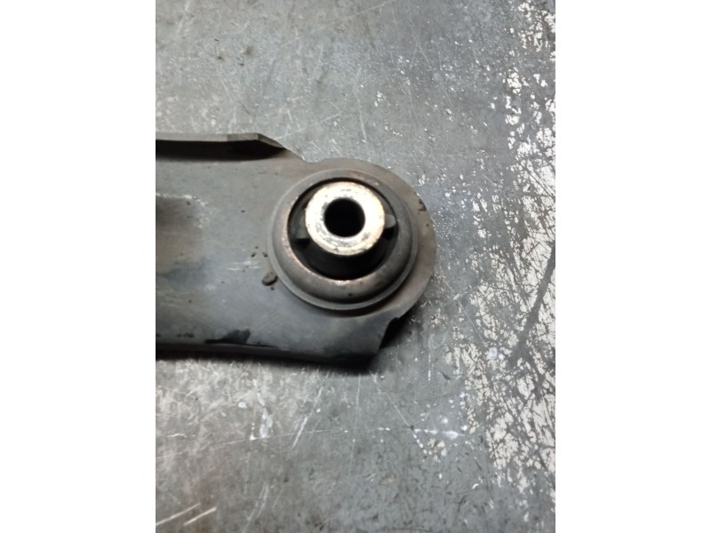 Recambio de brazo suspension inferior delantero derecho para renault laguna ii grandtour (kg0/1_) 1.9 dci (kg1v) referencia OEM 