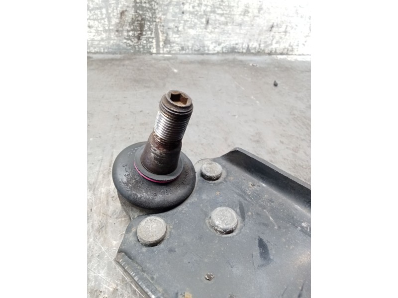 Recambio de brazo suspension inferior delantero derecho para renault laguna ii grandtour (kg0/1_) 1.9 dci (kg1v) referencia OEM 