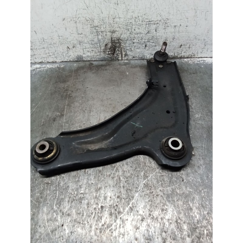 Recambio de brazo suspension inferior delantero izquierdo para renault laguna ii grandtour (kg0/1_) 1.9 dci (kg1v) referencia OE