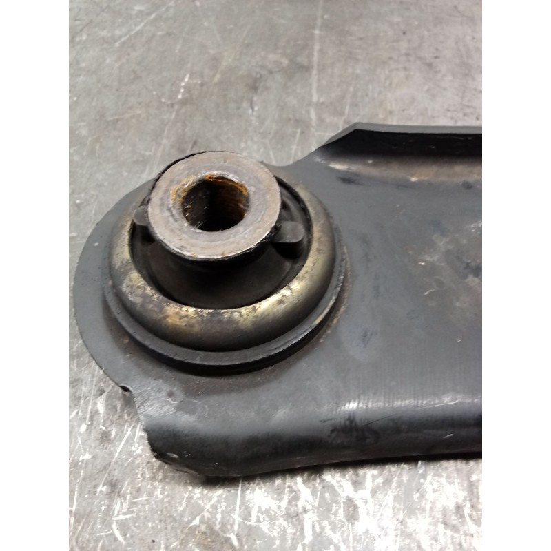 Recambio de brazo suspension inferior delantero izquierdo para renault laguna ii grandtour (kg0/1_) 1.9 dci (kg1v) referencia OE