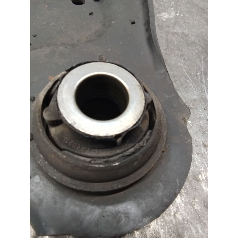 Recambio de brazo suspension inferior delantero izquierdo para renault laguna ii grandtour (kg0/1_) 1.9 dci (kg1v) referencia OE