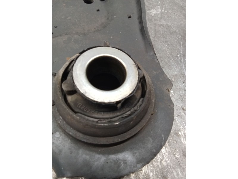 Recambio de brazo suspension inferior delantero izquierdo para renault laguna ii grandtour (kg0/1_) 1.9 dci (kg1v) referencia OE