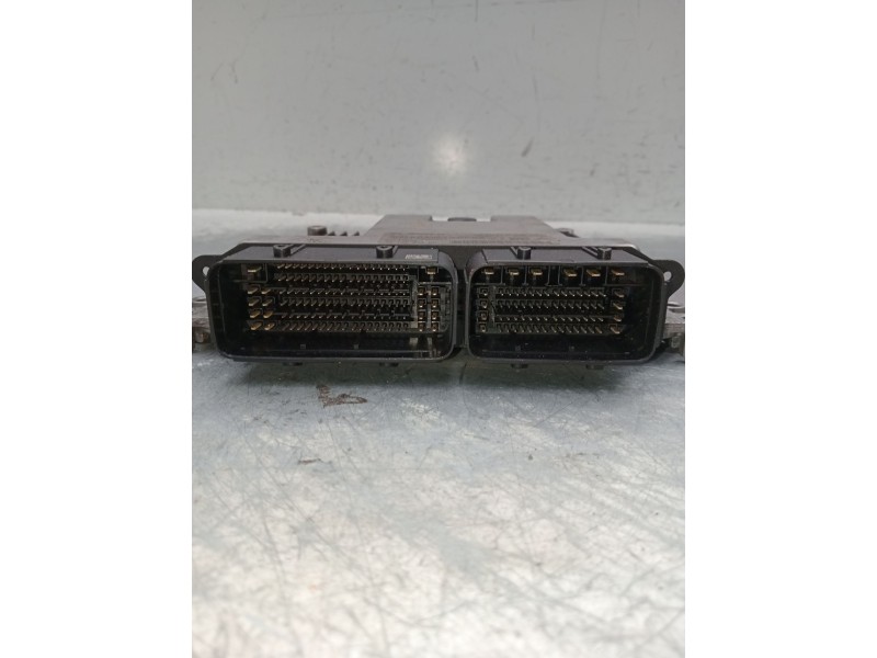 Recambio de centralita motor uce para citroën c4 picasso referencia OEM IAM 0281031864 9813283980 9806460480