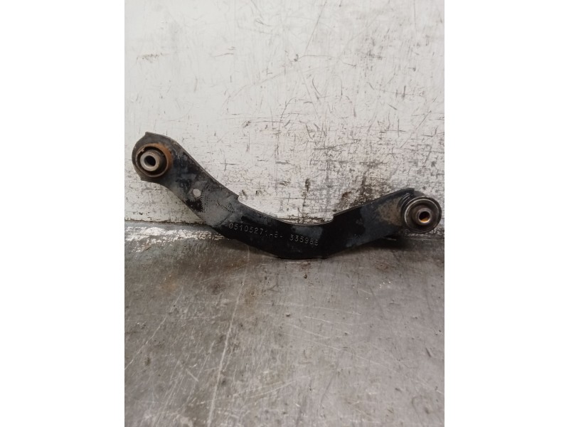 Recambio de brazo suspension superior trasero izquierdo para jeep compass (mk49) 2.0 crd 4x4 referencia OEM IAM 05105271A  