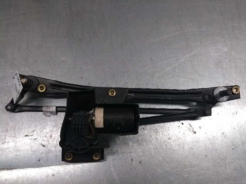 Recambio de motor limpia delantero para ford sierra turnier 2.0 cat referencia OEM IAM 0390241322 87BB17B571AA 