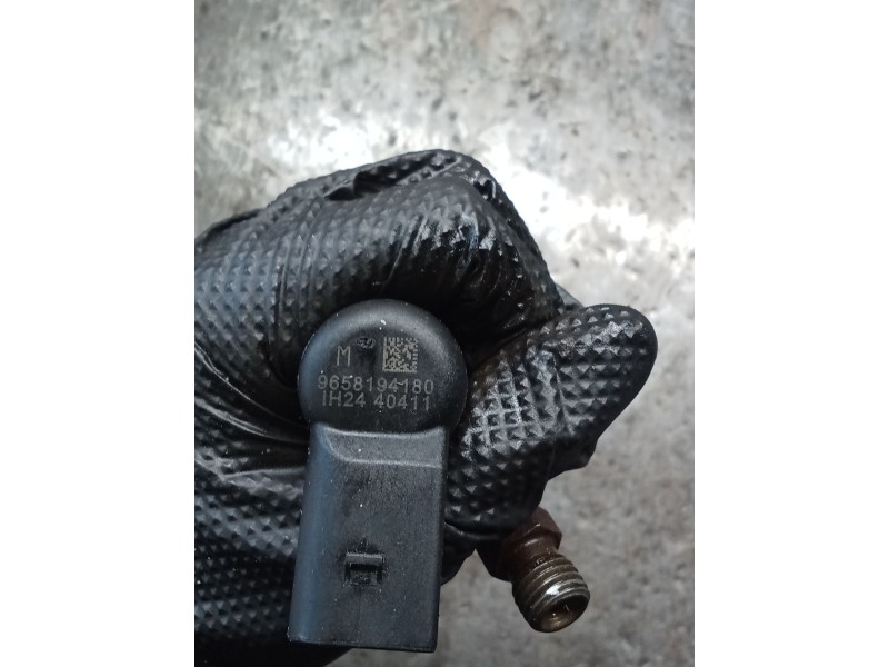 Recambio de inyector para citroën c4 grand picasso i (ua_) 2.0 hdi 138 referencia OEM IAM 9657144580  