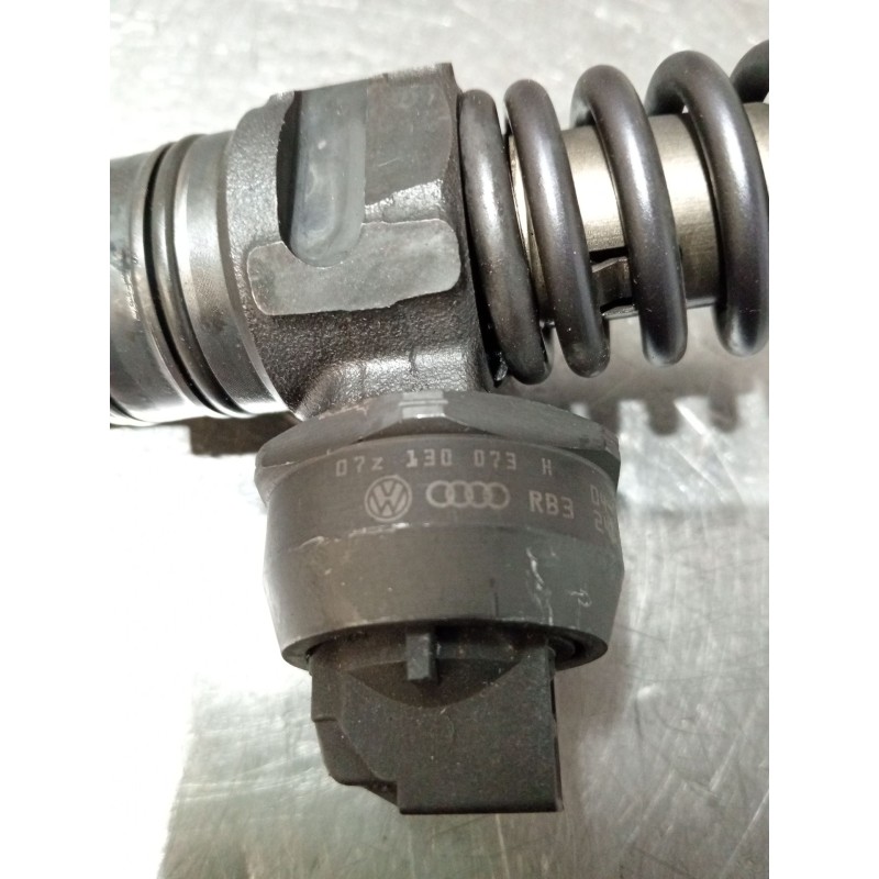 Recambio de inyector para volkswagen touareg (7la, 7l6, 7l7) 5.0 v10 tdi referencia OEM IAM 07Z130073H 0414720220 BOSCH