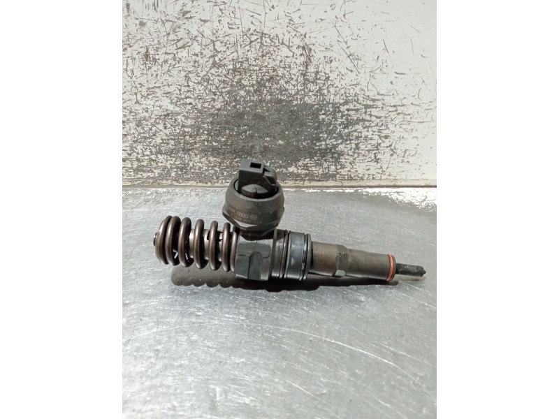 Recambio de inyector para volkswagen touareg (7la, 7l6, 7l7) 5.0 v10 tdi referencia OEM IAM 07Z130073H 0414720220 BOSCH