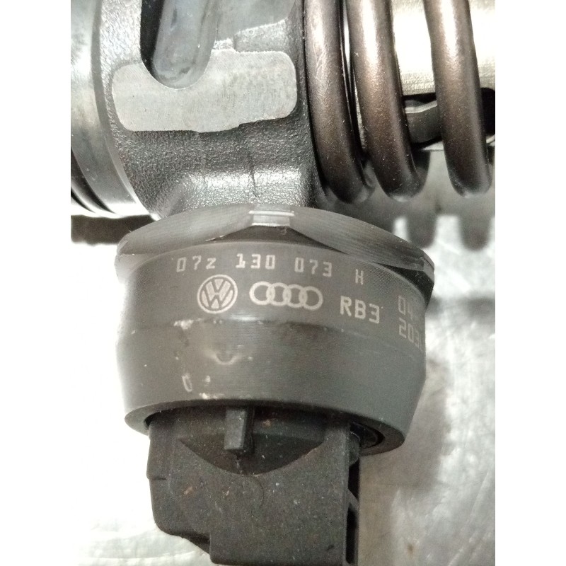 Recambio de inyector para volkswagen touareg (7la, 7l6, 7l7) 5.0 v10 tdi referencia OEM IAM 07Z130073H 0414720220 BOSCH
