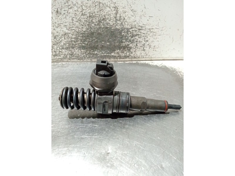 Recambio de inyector para volkswagen touareg (7la, 7l6, 7l7) 5.0 v10 tdi referencia OEM IAM 07Z130073H 0414720220 07Z130073H